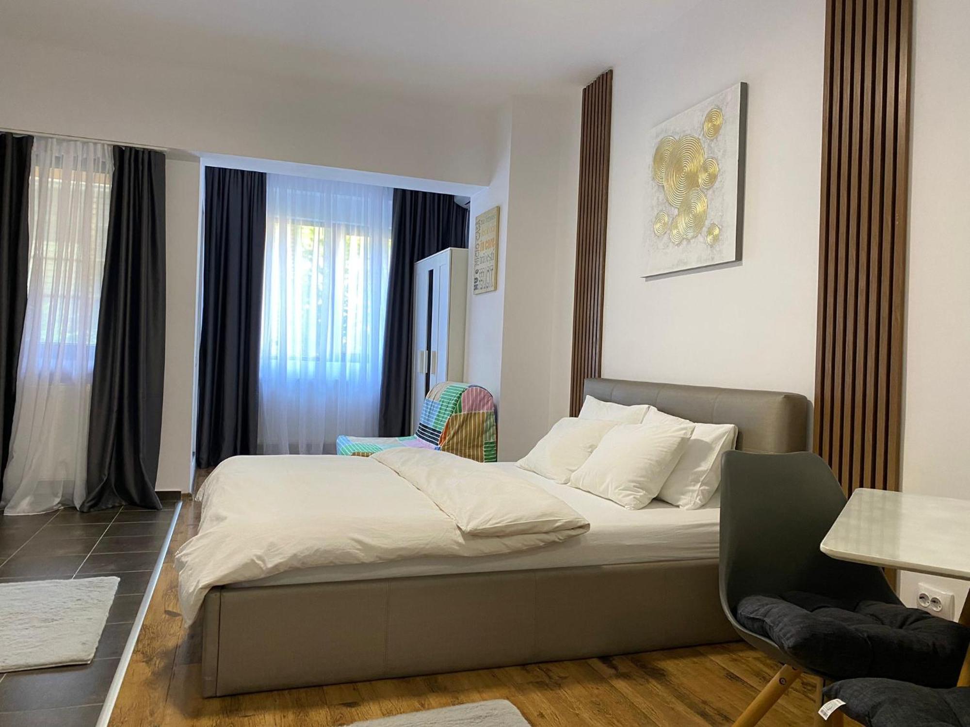 Central Studio Bucharest Boekarest Buitenkant foto